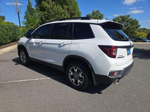 2023 Honda Passport AWD TrailSport