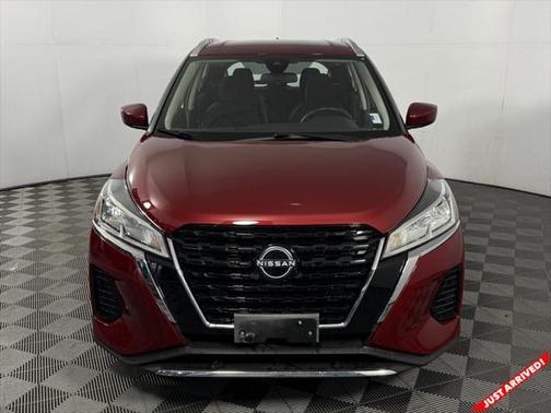 2022 Nissan Kicks SV