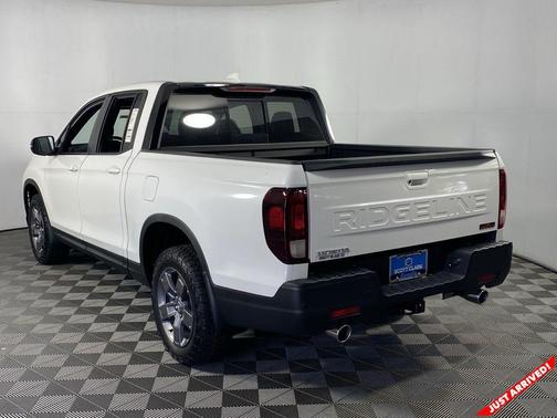 Platinum White Pearl 2026 Honda Ridgeline TrailSport