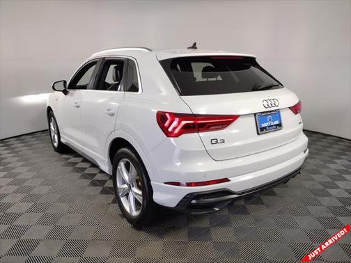 2022 Audi Q3 45 S line Premium Plus