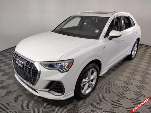 2022 Audi Q3 45 S line Premium Plus