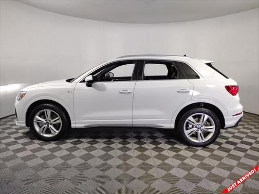 2022 Audi Q3 45 S line Premium Plus