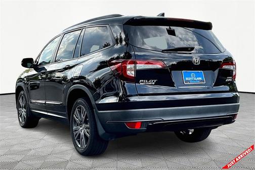 2022 Honda Pilot AWD Sport
