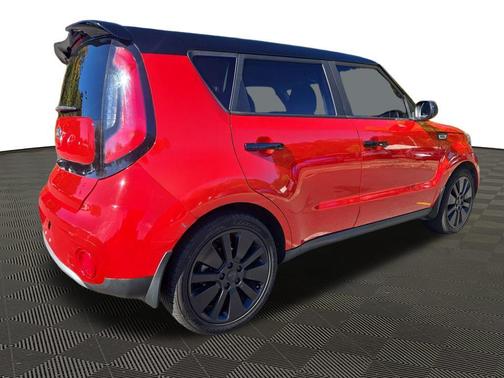 2017 Kia Soul +