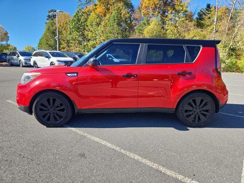 2017 Kia Soul +