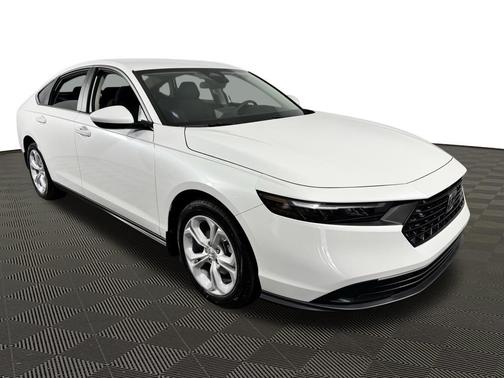 2025 Honda Accord LX 1.5T