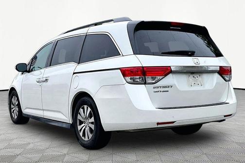 White 2015 Honda Odyssey EX-L
