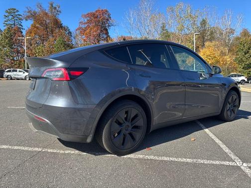 2025 Tesla Model Y Long Range Dual Motor Rear-Wheel Drive