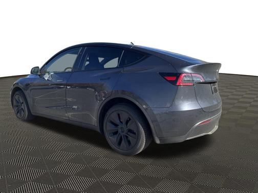 2025 Tesla Model Y Long Range Dual Motor Rear-Wheel Drive