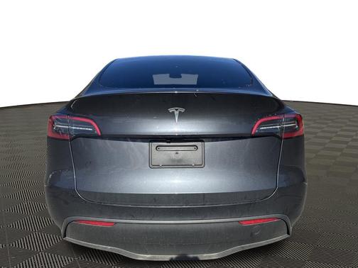 2025 Tesla Model Y Long Range Dual Motor Rear-Wheel Drive