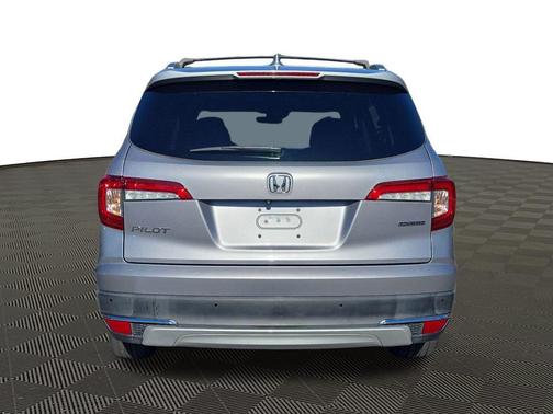 2021 Honda Pilot Touring 8-Passenger