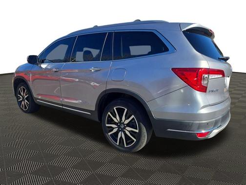 2021 Honda Pilot Touring 8-Passenger