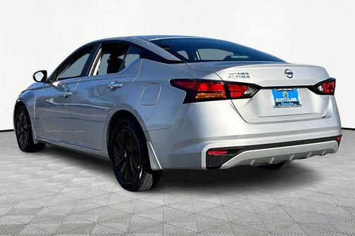 2021 Nissan Altima S FWD