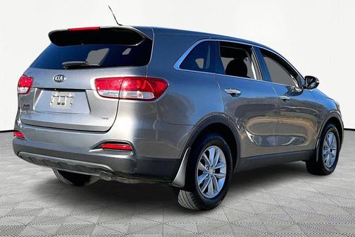 2018 Kia Sorento L
