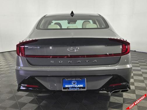 2022 Hyundai SONATA SEL