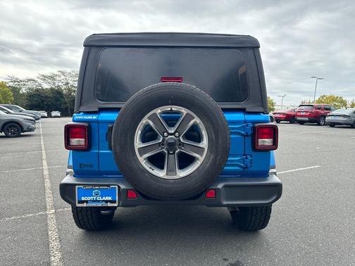 2022 Jeep Wrangler Unlimited Sahara