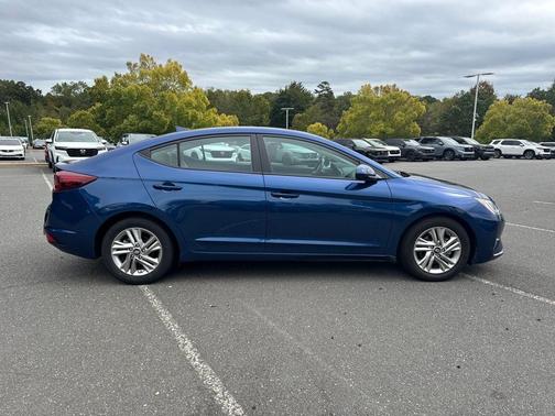2019 Hyundai ELANTRA Value Edition