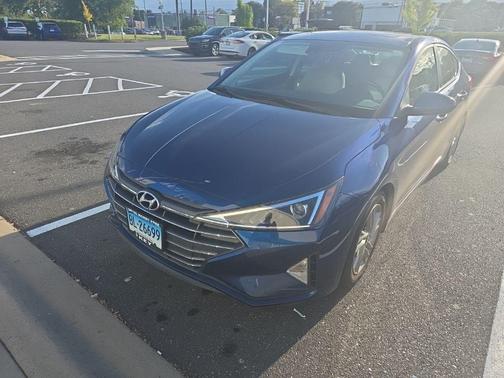 2019 Hyundai ELANTRA Value Edition