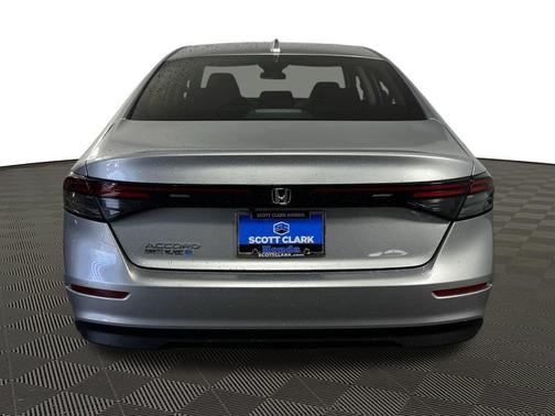 2025 Honda Accord LX 1.5T