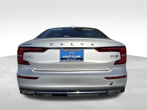 2022 Volvo S60 T5