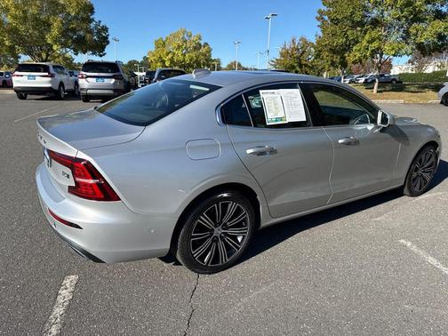 2022 Volvo S60 T5