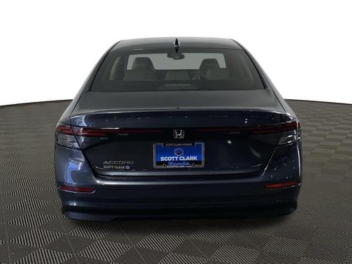 2025 Honda Accord LX 1.5T
