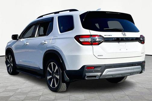 2023 Honda Pilot AWD Elite