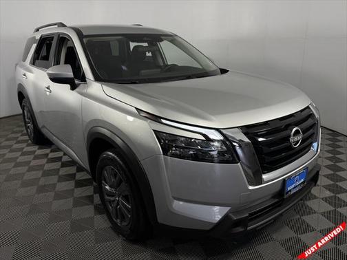2024 Nissan Pathfinder SV 4WD