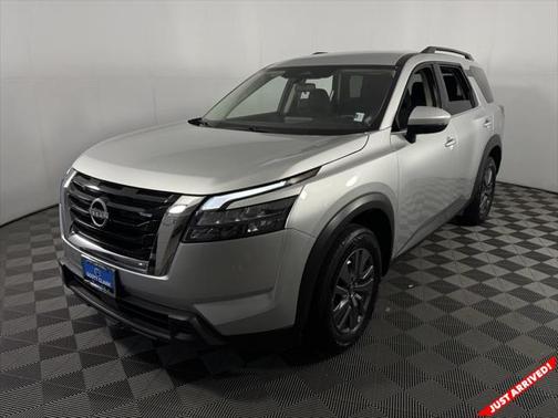 2024 Nissan Pathfinder SV 4WD