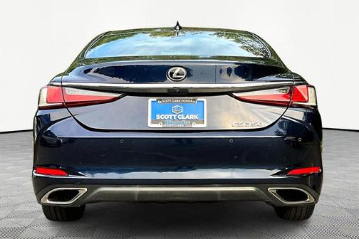 2022 Lexus ES 350 Base