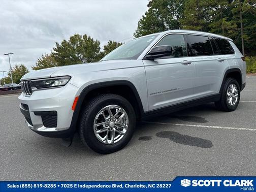 2022 Jeep Grand Cherokee L Laredo