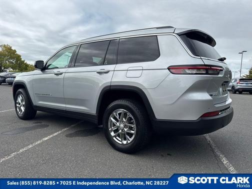 2022 Jeep Grand Cherokee L Laredo