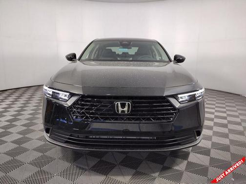 2025 Honda Accord LX 1.5T