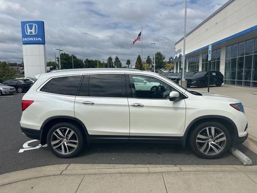 2016 Honda Pilot Elite
