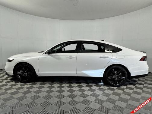 2024 Honda Accord Hybrid Base