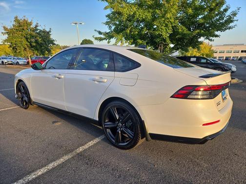 2024 Honda Accord Hybrid Base