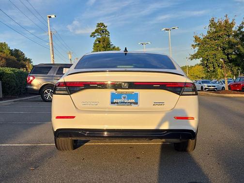 2024 Honda Accord Hybrid Base
