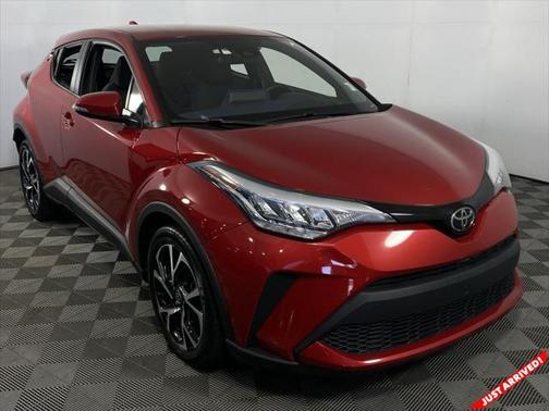 2022 Toyota C-HR XLE