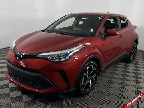 2022 Toyota C-HR XLE