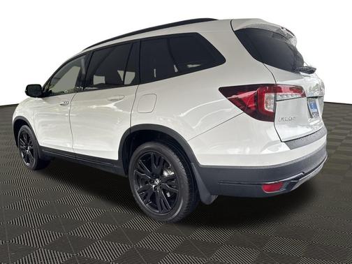 2022 Honda Pilot AWD Black Edition