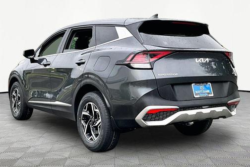 Gravity Gray 2023 Kia Sportage LX