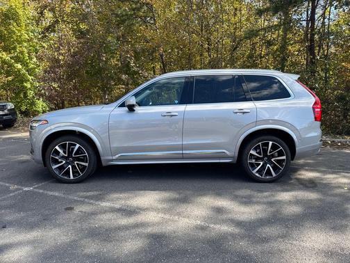 2023 Volvo XC90 B6 Plus 6-Seater
