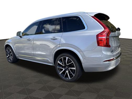 2023 Volvo XC90 B6 Plus 6-Seater