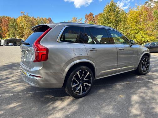 2023 Volvo XC90 B6 Plus 6-Seater