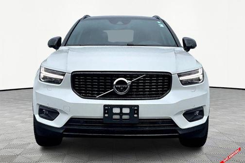 2021 Volvo XC40 T5 R-Design