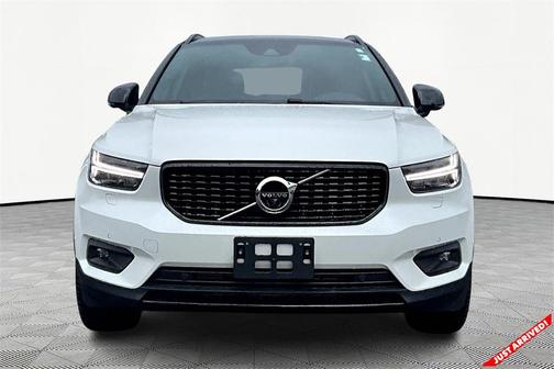 2021 Volvo XC40 T5 R-Design