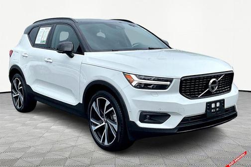 2021 Volvo XC40 T5 R-Design