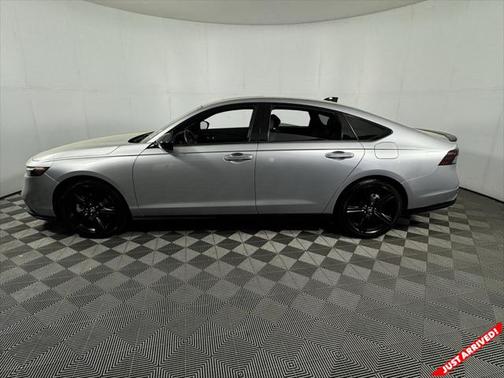 2023 Honda Accord Hybrid Base