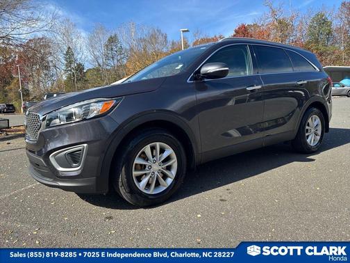 2016 Kia Sorento LX