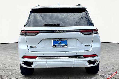 2022 Jeep Grand Cherokee Overland